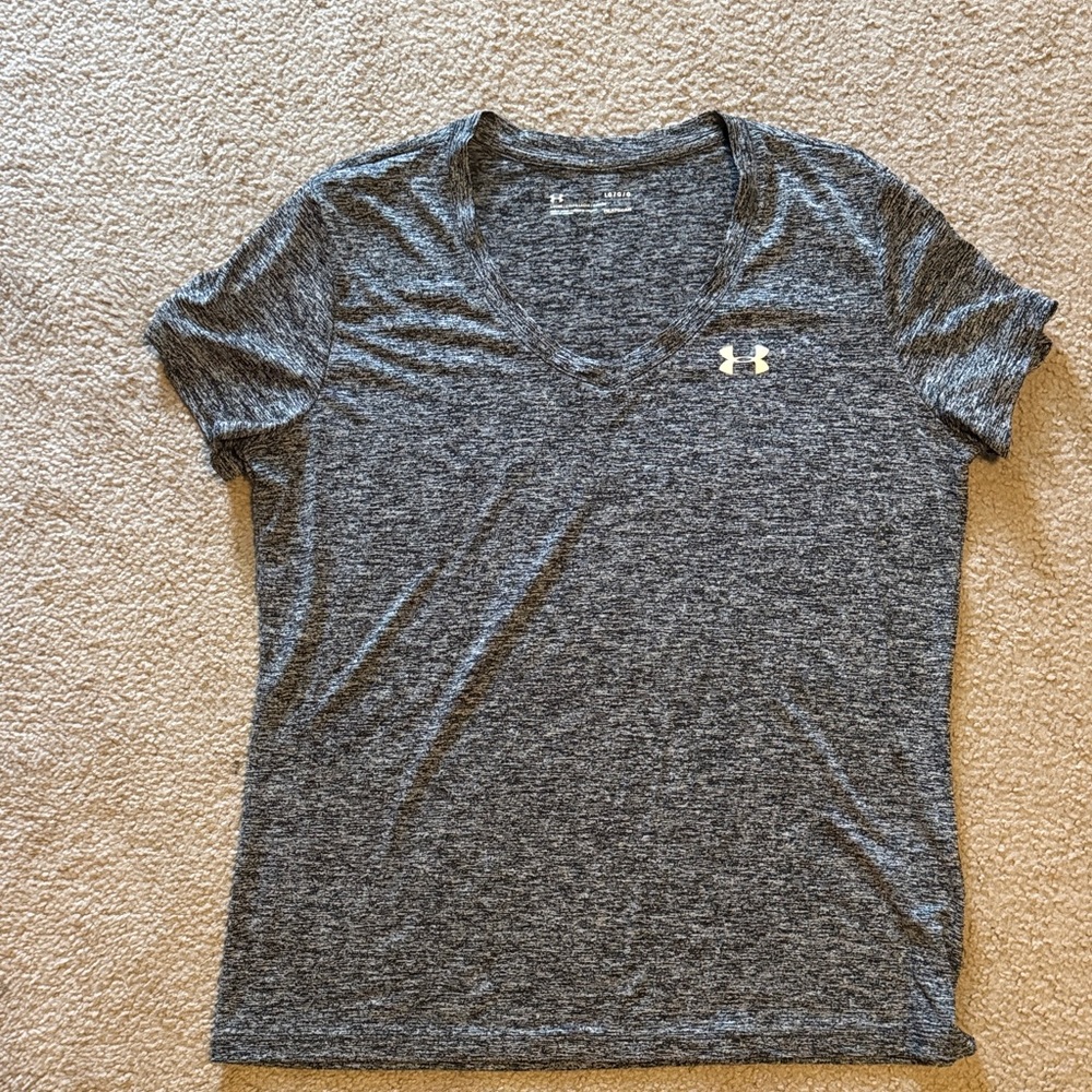 Under Armour Women's Heathered Gray V-Neck Tee